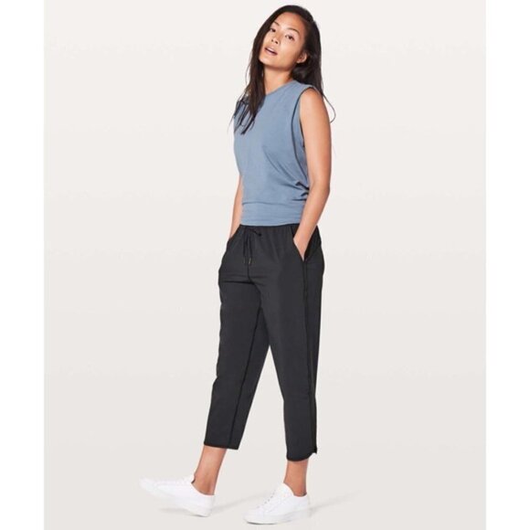 Lululemon Keep It Classic Crop 23" Black Size 8 - Picture 6 of 14